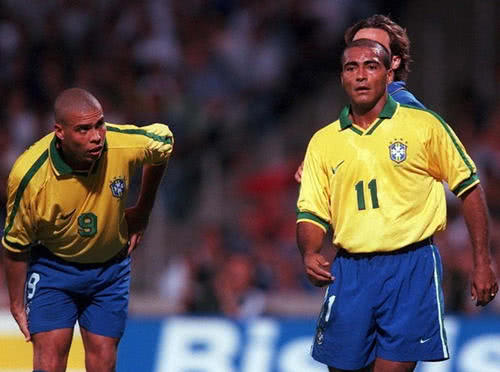 莱昂内尔 莱昂内尔