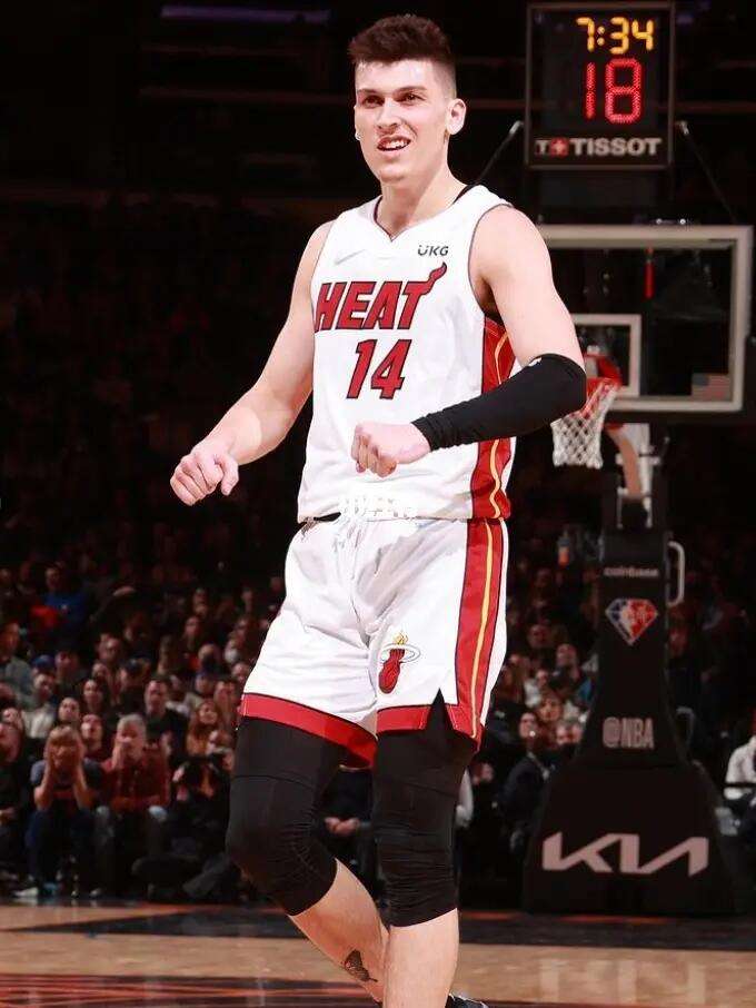 团队协作往 团队协作往