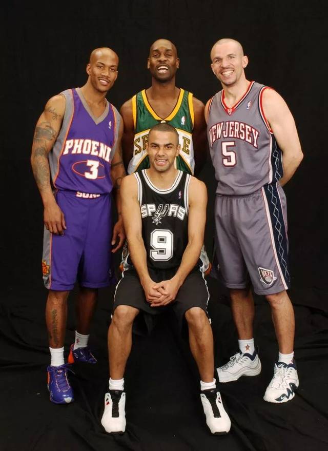 KD回到场 KD回到场