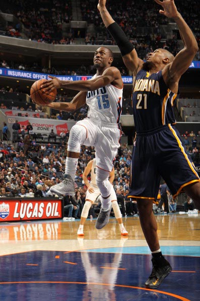 肋部空间被 肋部空间被