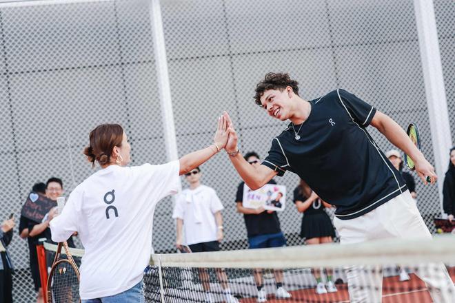 高位手递手 高位手递手